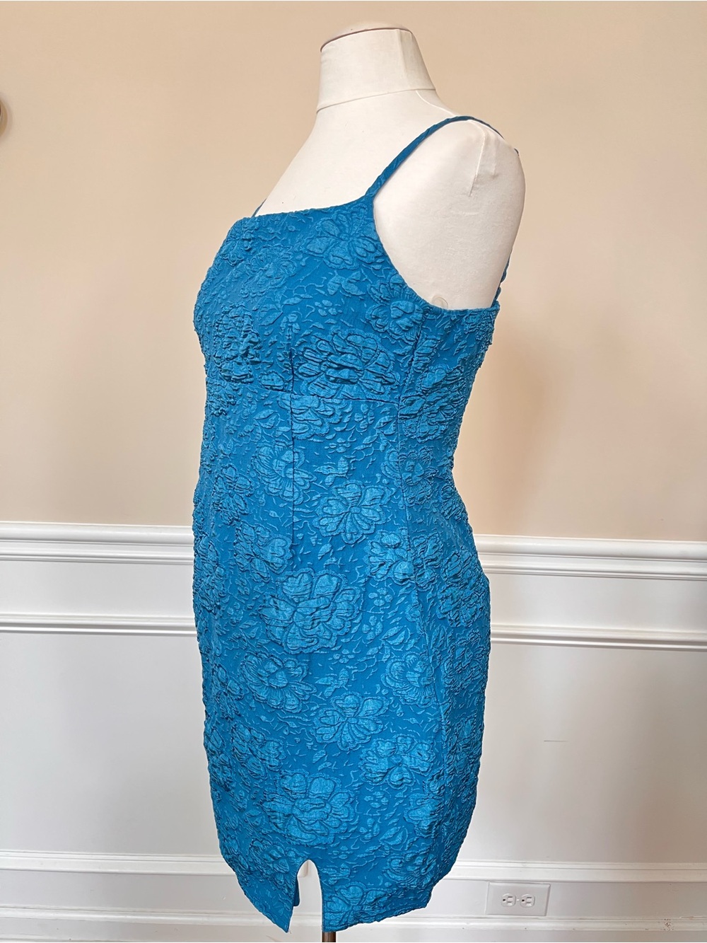 NWT LIVE TO BE SPOILED TURQUOISE FLORAL TEXTURED MINI DRESS | SIZE XL - Picture 6 of 10